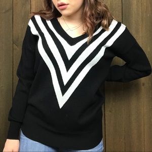 Premise Long Sleeve Varsity Deep V Knit Sweater S